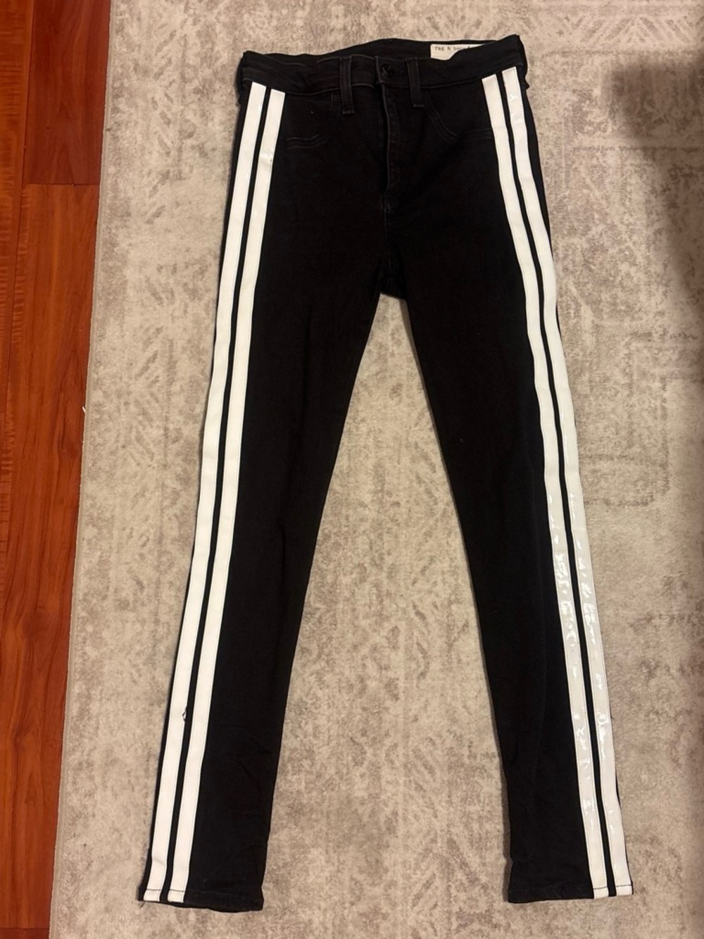 rag & bone black skinny jeans with white stripes Size 26